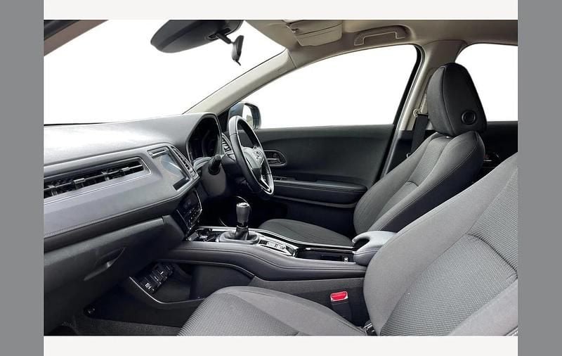 Used Honda HR-V SE 130 HP (95 kW) 2019 Blue SUV