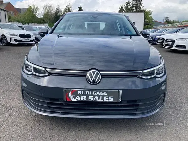 Used VW Golf VIII Life 130 HP (95 kW) 2024 Grey Hatchback