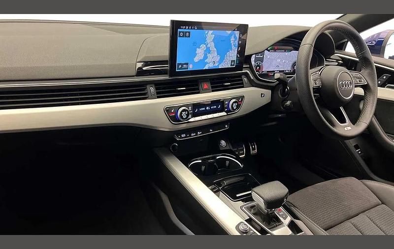 Used Audi A5 Sportback S-Line 161 HP (118 kW) 2022 Blue Hatchback