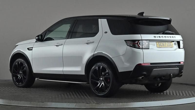 Used Land Rover Discovery Sport HSE 180 HP (132 kW) 2017 White SUV
