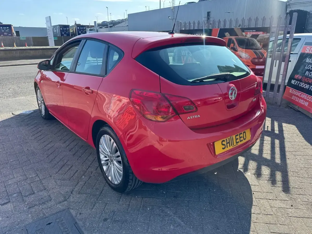 Used Vauxhall Astra Excite 2011 Red Hatchback