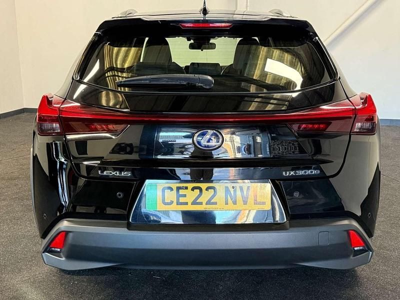 Used Lexus UX 300e 150 kW (204 HP) 2022 Black SUV