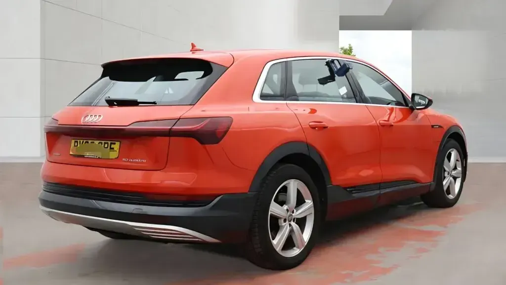 Used Audi e-tron Design 230 kW (313 HP) 2020 Red SUV