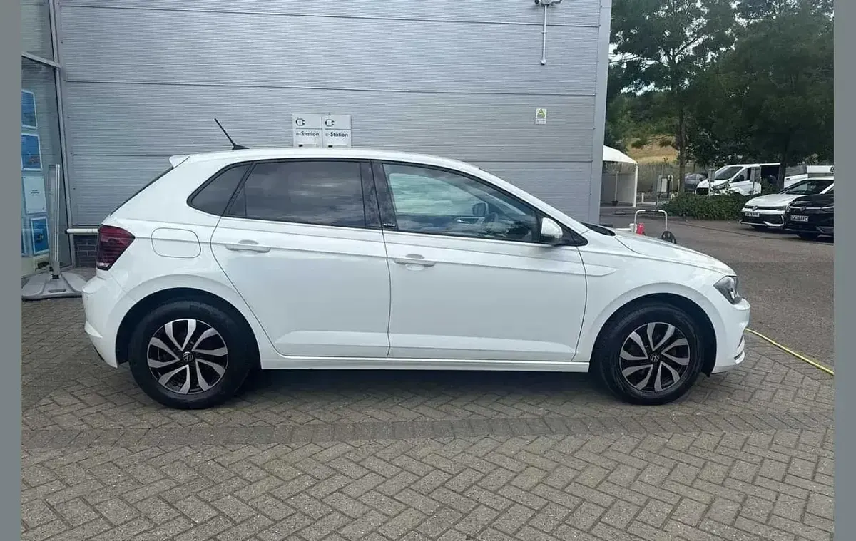Used VW Polo Active 95 HP (69 kW) 2021 White Hatchback