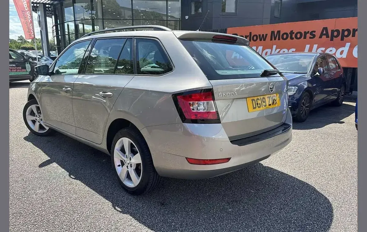 Used Skoda 110 R SE L 108 HP (79 kW) 2019 Beige Estate