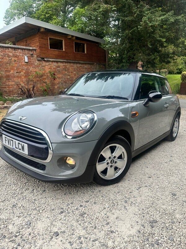 Grey Used 2017 Mini Cooper Hatch Hatchback | £6,995 (Super price) - Image 1/4