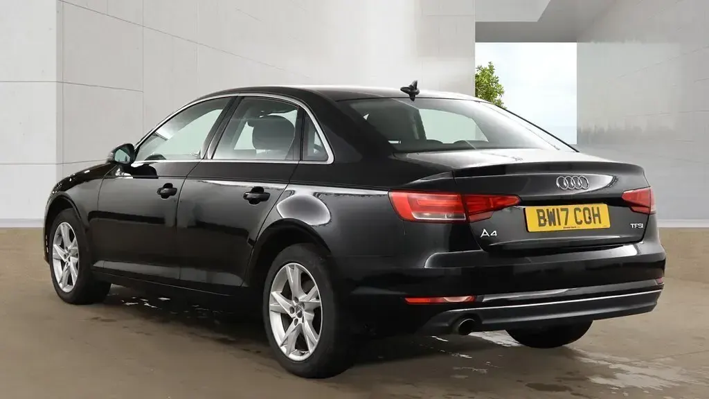 Used Audi A4 Sport 150 HP (110 kW) 2017 Black Sedan