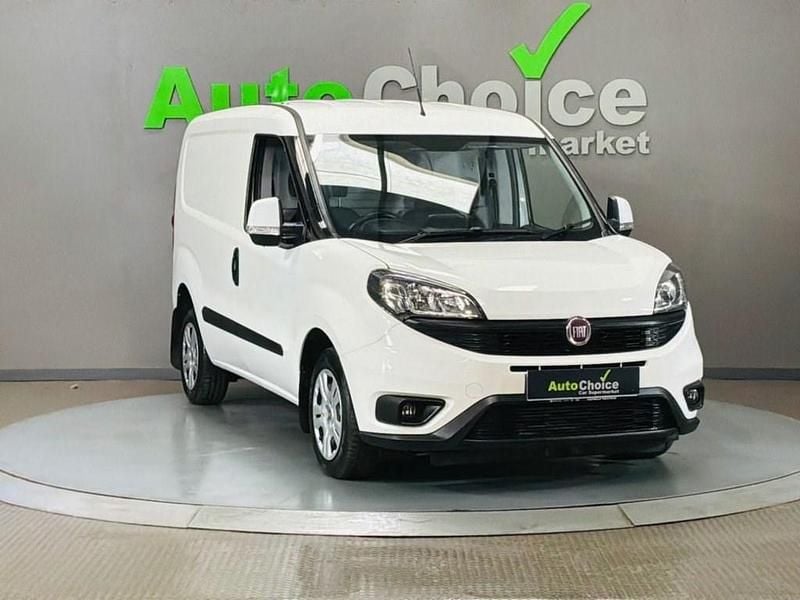 Used Fiat Doblò S 2023 White MPV