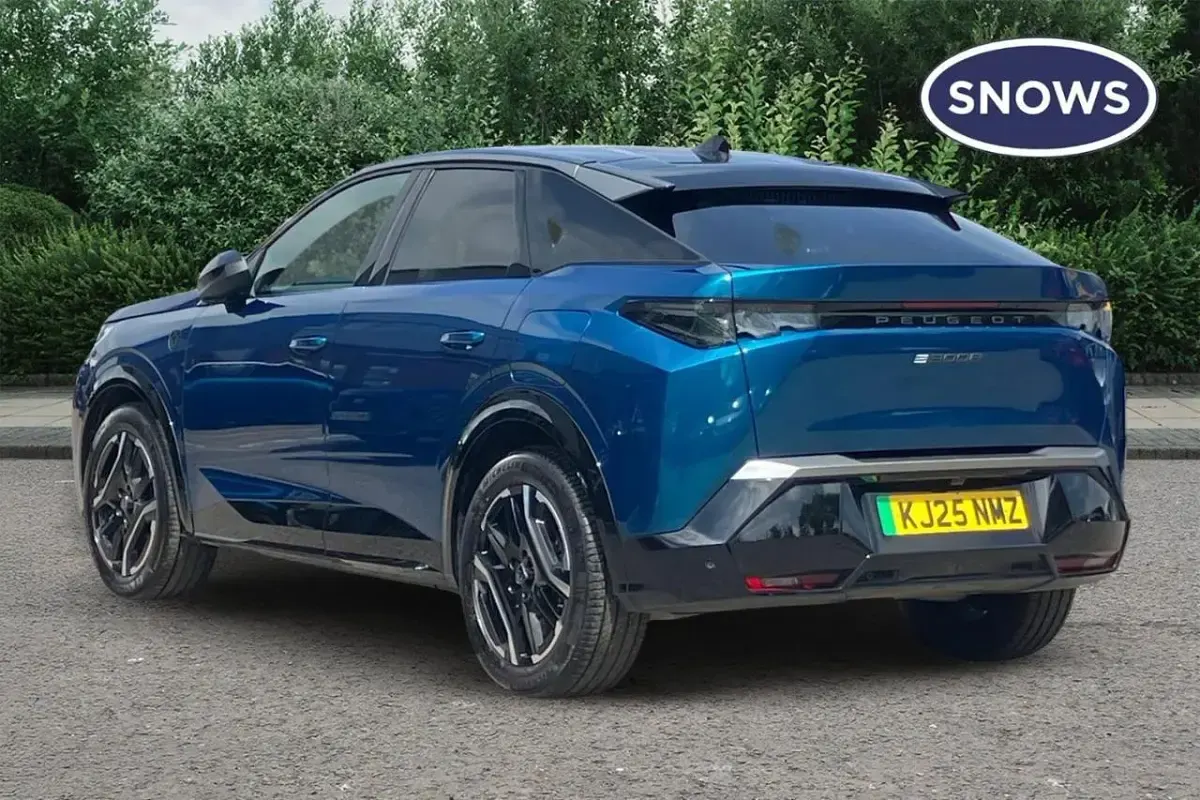Used Peugeot e-3008 GT 156 kW (213 HP) 2025 Blue SUV
