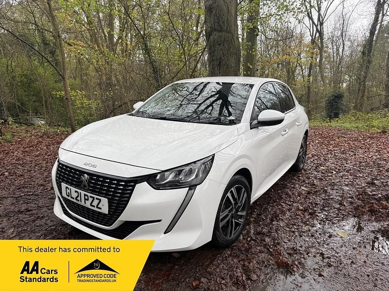 White Used 2021 Peugeot 208 Allure Hatchback | £8,995 (Good price) - Image 1/4