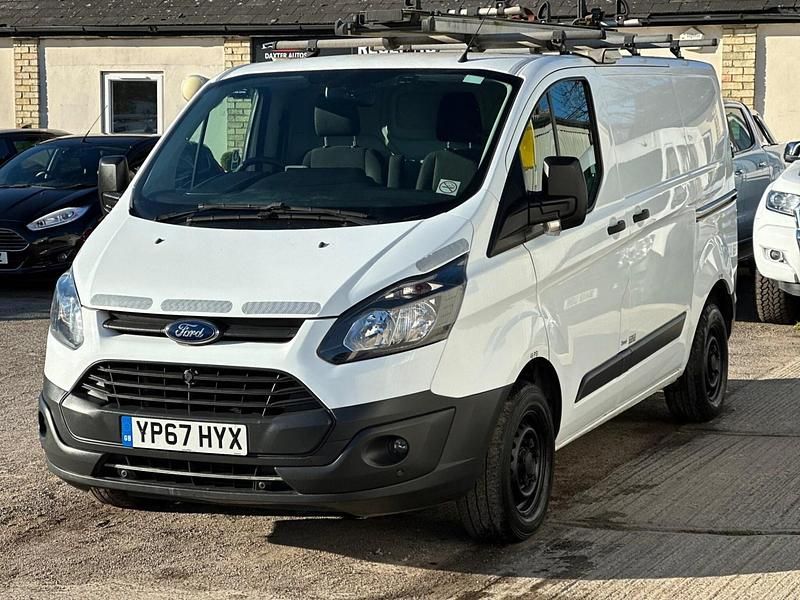 Used Ford Transit Custom 105 HP (77 kW) 2017 White Van