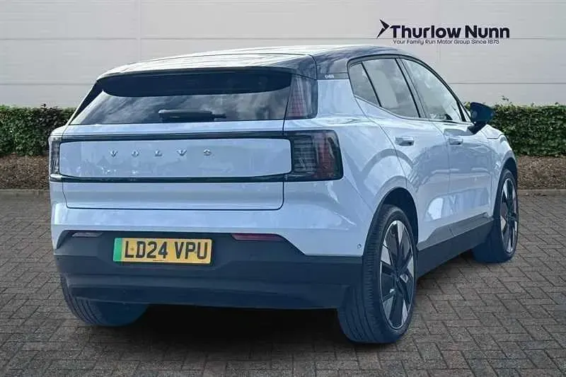 Begagnad Volvo EX30 Ultra 200 kW (272 HK) 2024 Blå SUV