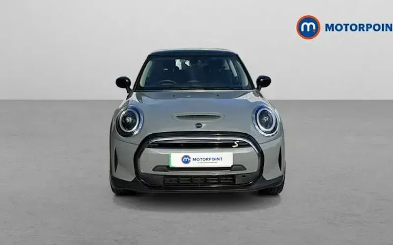 Used Mini Cooper Level 1 135 kW (184 HP) 2023 Hatchback