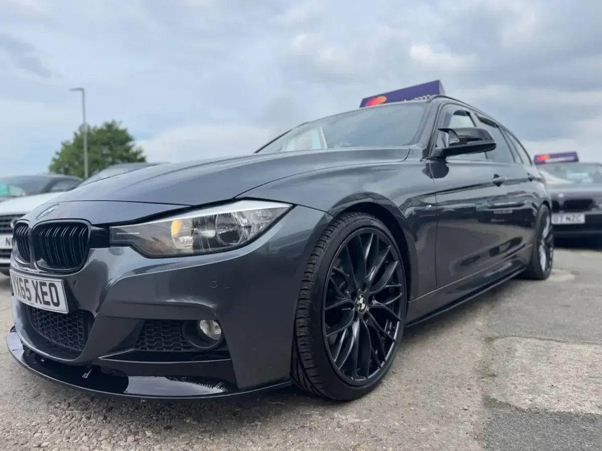 Usado BMW 330 M Sport 2015 Gris Familiar