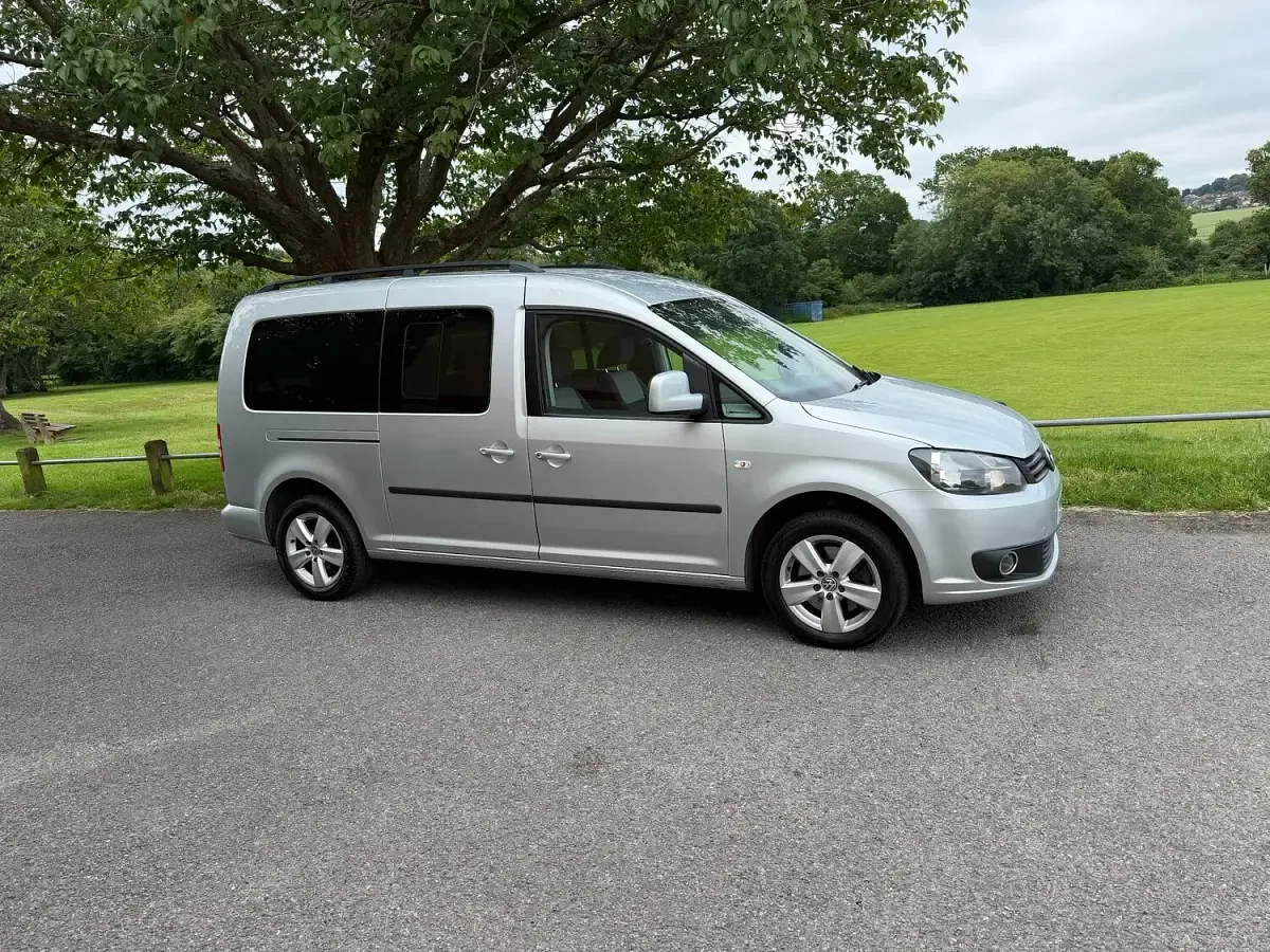 Used VW Caddy Life 102 HP (75 kW) 2013 Silver MPV