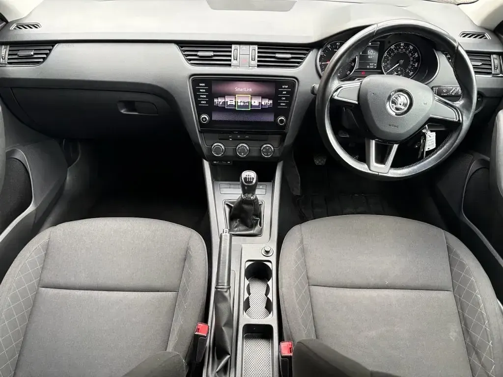 Used Skoda Octavia 115 HP (84 kW) 2017 Silver Hatchback