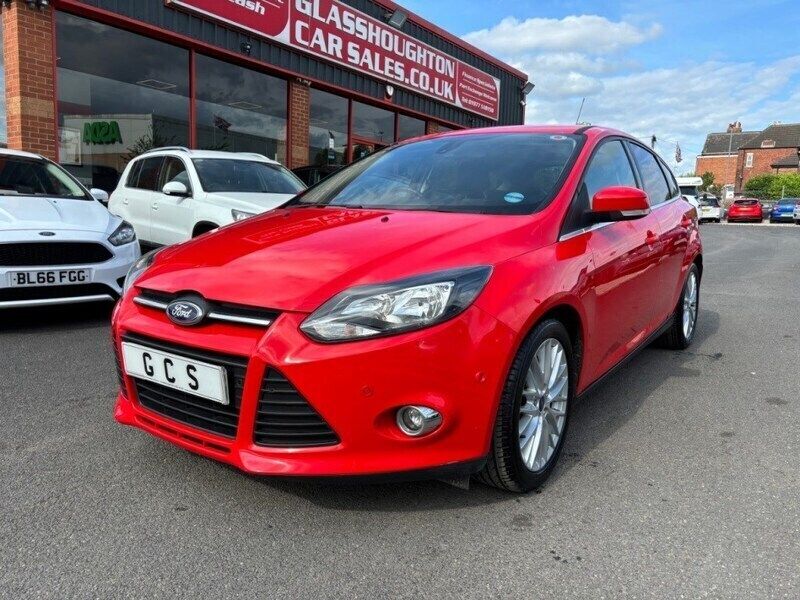 Red Used 2014 Ford Focus Zetec Hatchback | £5,290 (Fair price) - Image 1/4