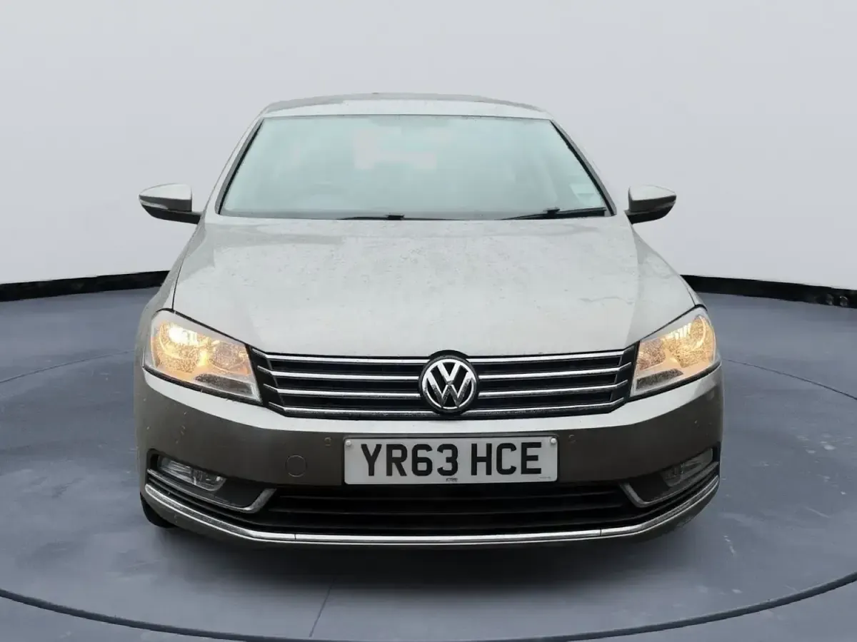 Used VW Passat Highline 138 HP (101 kW) 2013 Brown Sedan