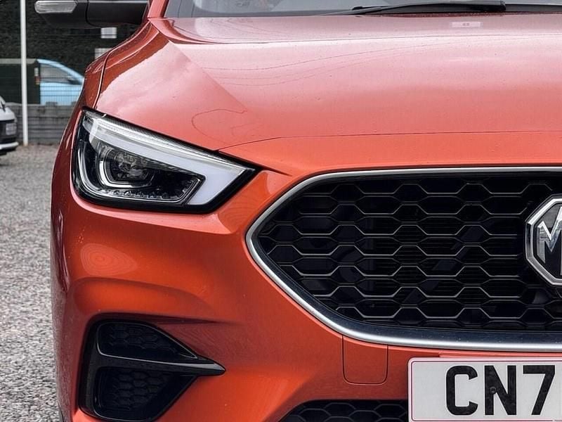 Used MG ZS Excite 106 HP (77 kW) 2022 Orange SUV