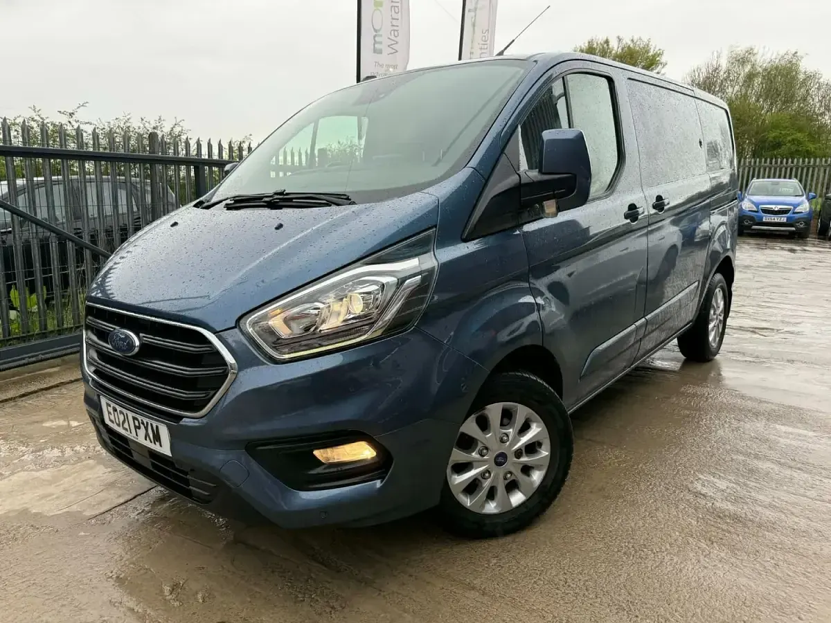 Used Ford Transit Custom Limited 130 HP (95 kW) 2021 Blue Van