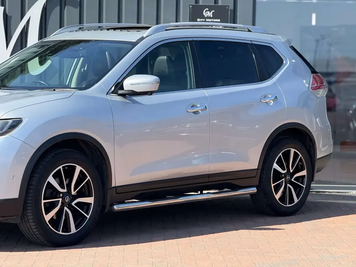 Used Nissan X-Trail Tekna 130 HP (95 kW) 2014 Silver SUV