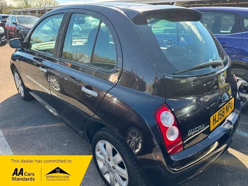 Begagnad Nissan Micra 2008 Svart Halvkombi