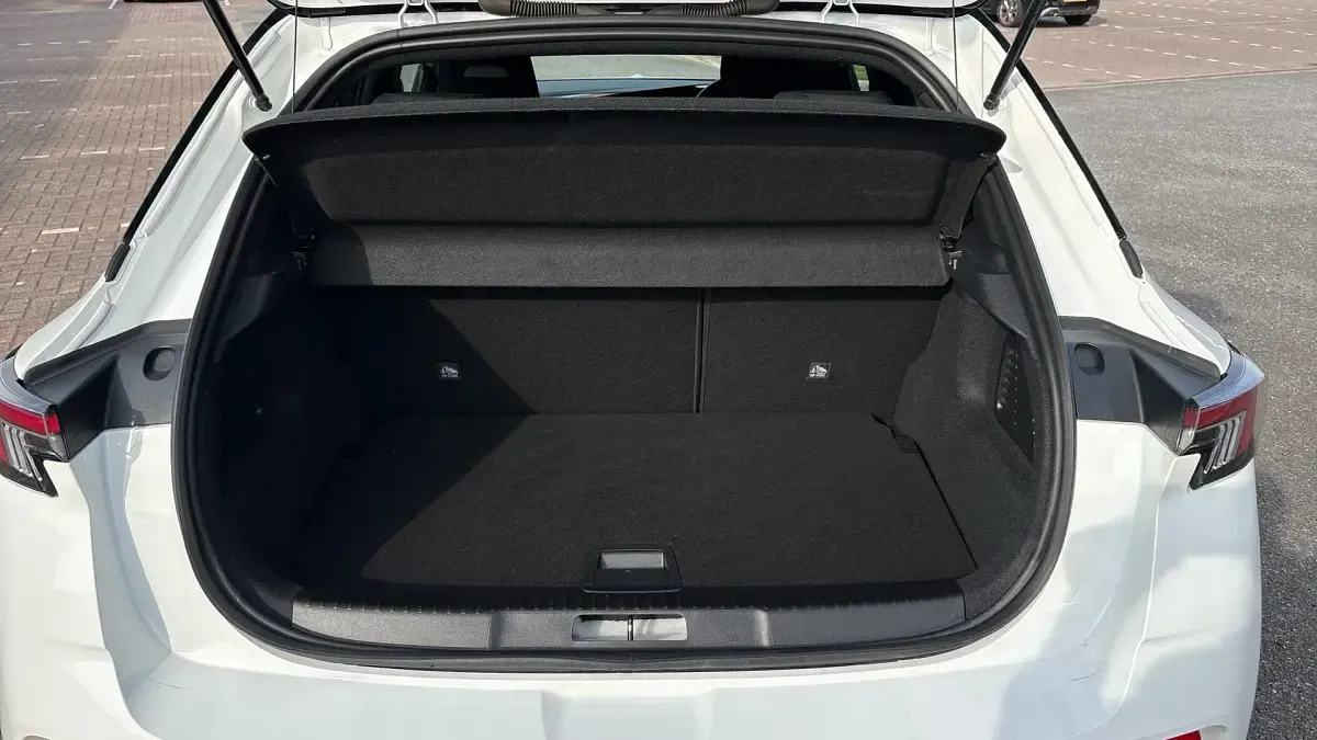 Used Vauxhall Mokka Ultimate 136 HP (100 kW) 2023 White SUV