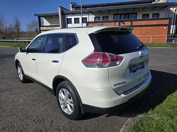 Used Nissan X-Trail Acenta 2017 White SUV
