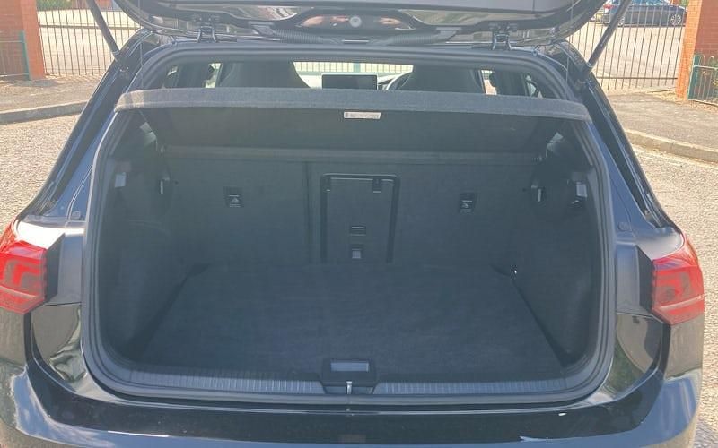 Used VW Golf VIII R-line 150 HP (110 kW) 2025 Hatchback