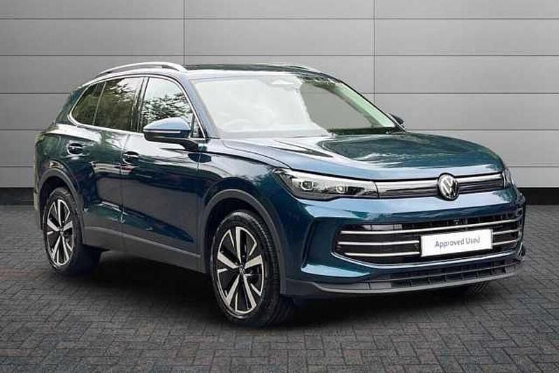 Blue Used 2024 VW Tiguan Elegance SUV | £34,990 (Expensive) - Image 1/4