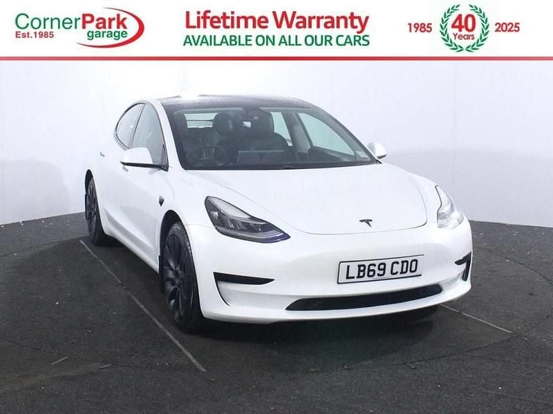 White Used 2019 Tesla Model 3 Standard Range Plus Sedan | £14,249 (Good price) - Image 1/4
