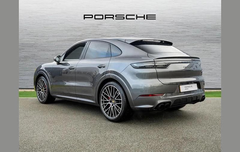 Used Porsche Cayenne GTS 453 HP (333 kW) 2023 Grey SUV