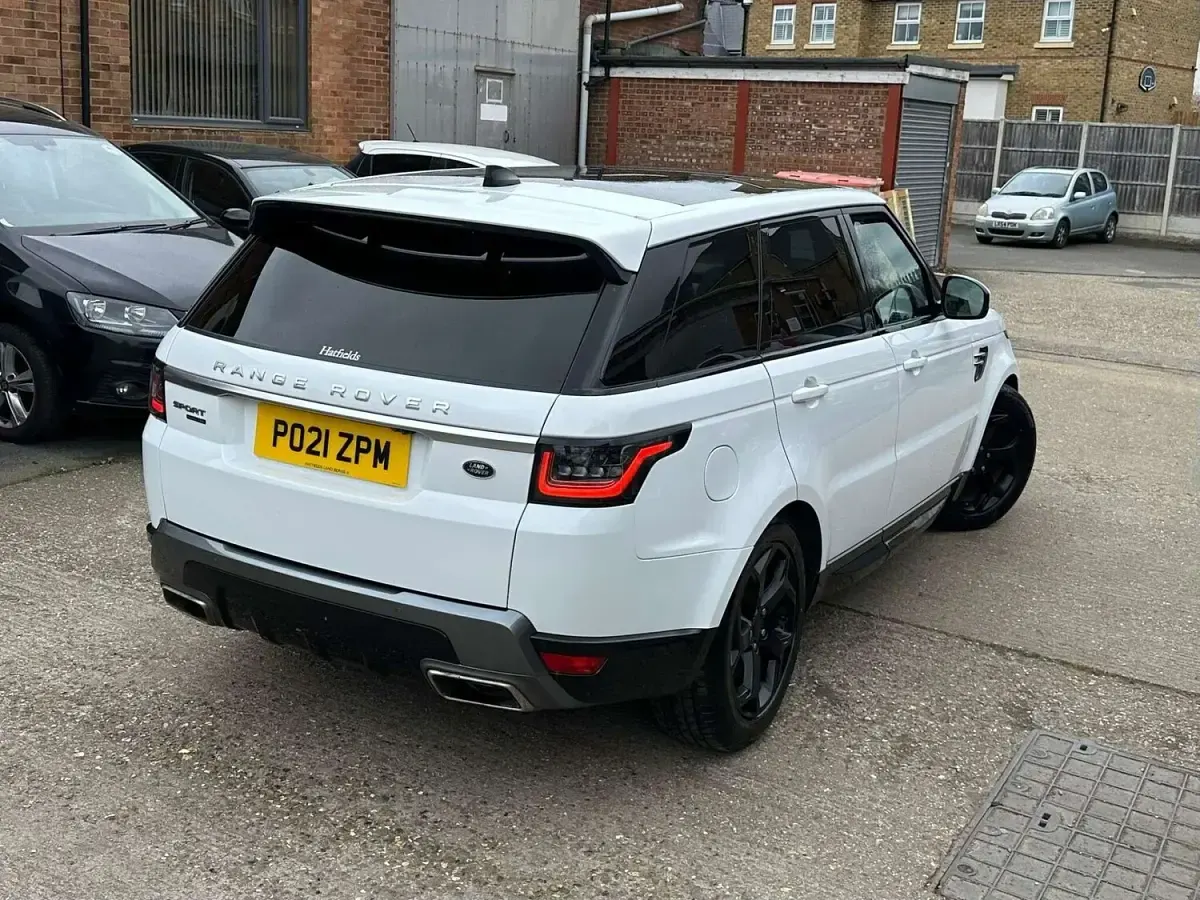 Used Land Rover Range Rover Sport HSE 404 HP (297 kW) 2021 White SUV