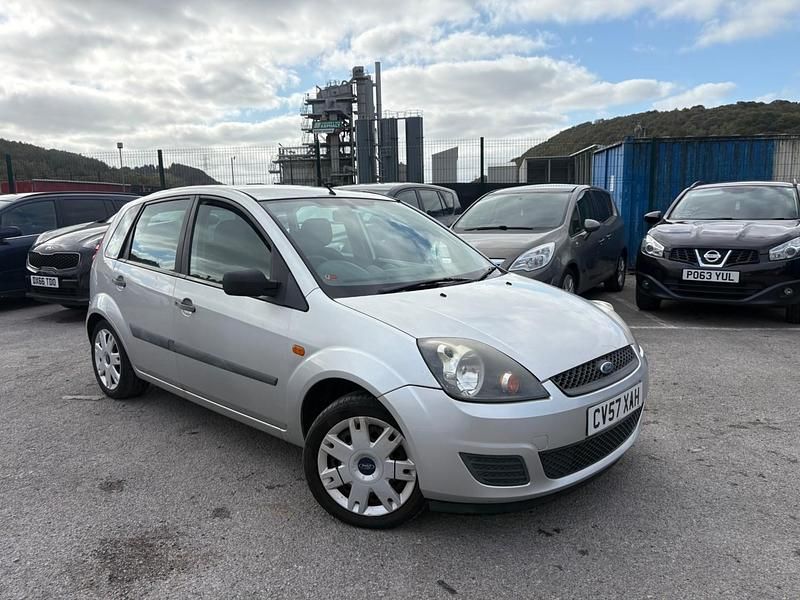 Silver Used 2007 Ford Fiesta Style Hatchback | £1,150 (Fair price) - Image 1/4