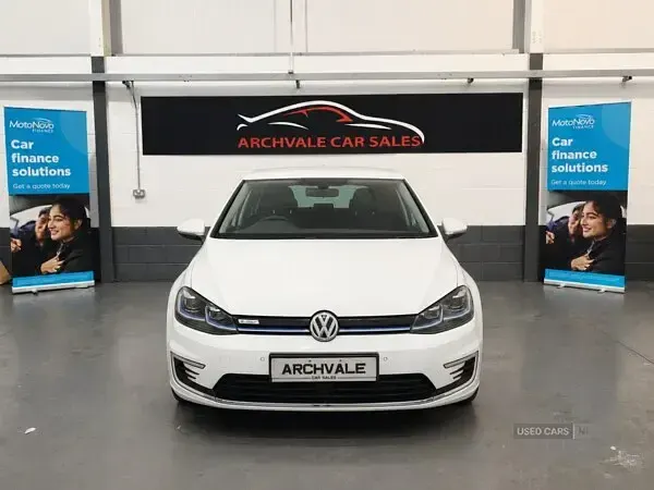 Used VW e-Golf 99 kW (135 HP) 2019 White Hatchback