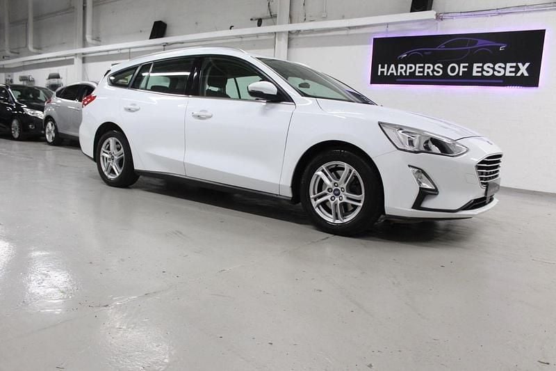 White Used 2019 Ford Focus Zetec Estate | £5,995 (Super price) - Image 1/4