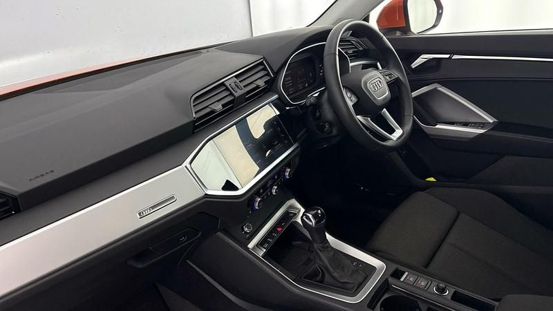 Used Audi Q3 Sport 150 HP (110 kW) 2025 Orange SUV