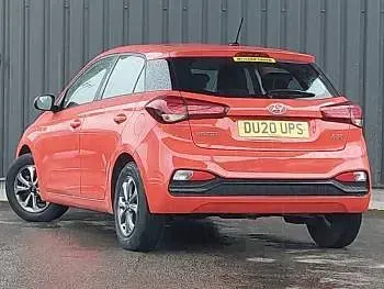 Used Hyundai i20 SE 84 HP (61 kW) 2020 Red Hatchback