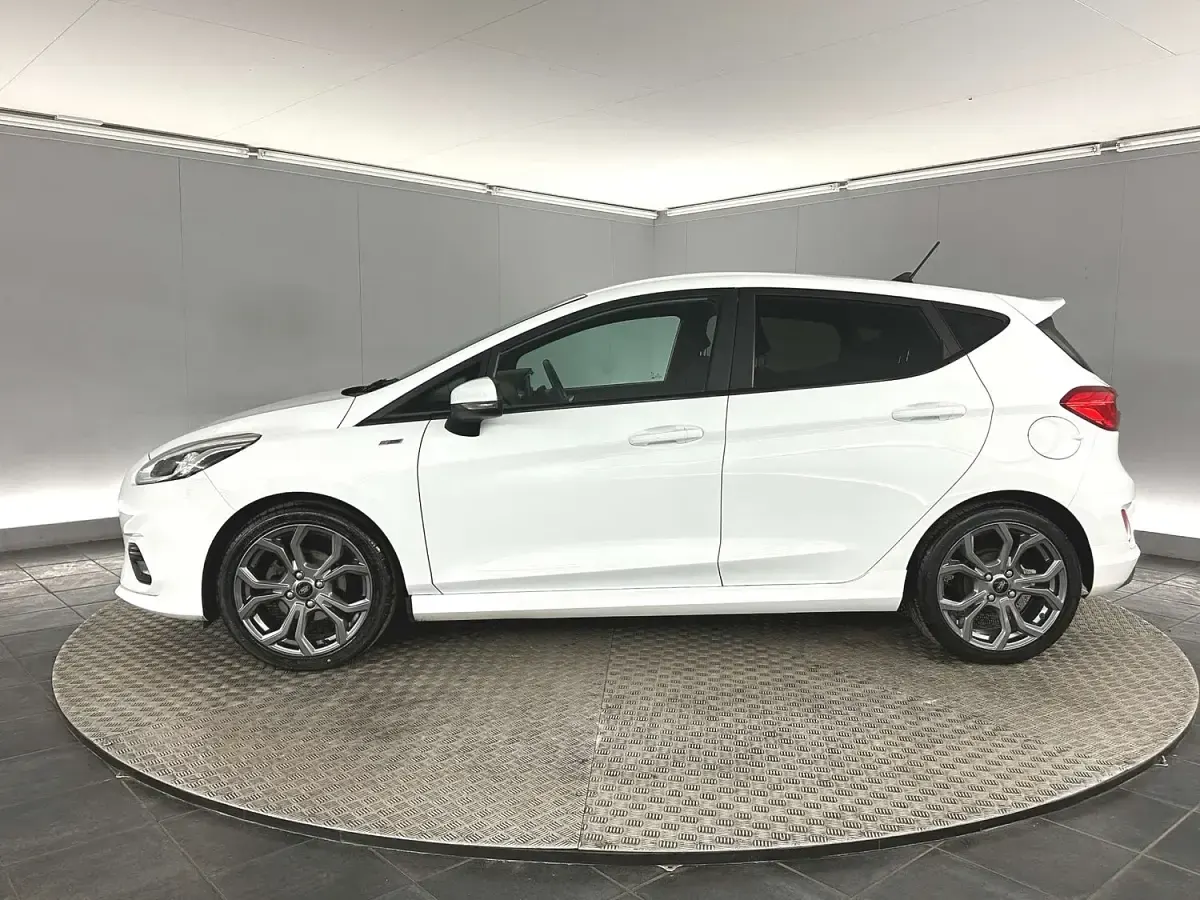 Used Ford Fiesta ST-Line 95 HP (69 kW) 2021 White Hatchback