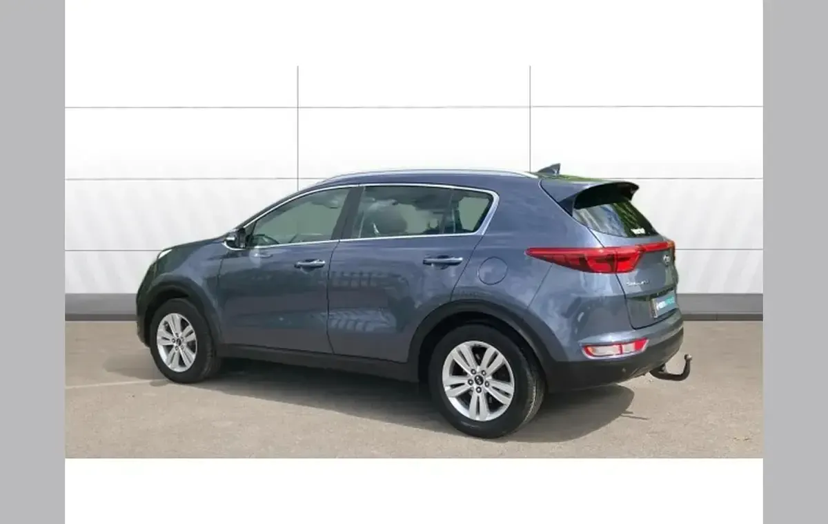 Used Kia Sportage 115 HP (84 kW) 2017 Blue SUV