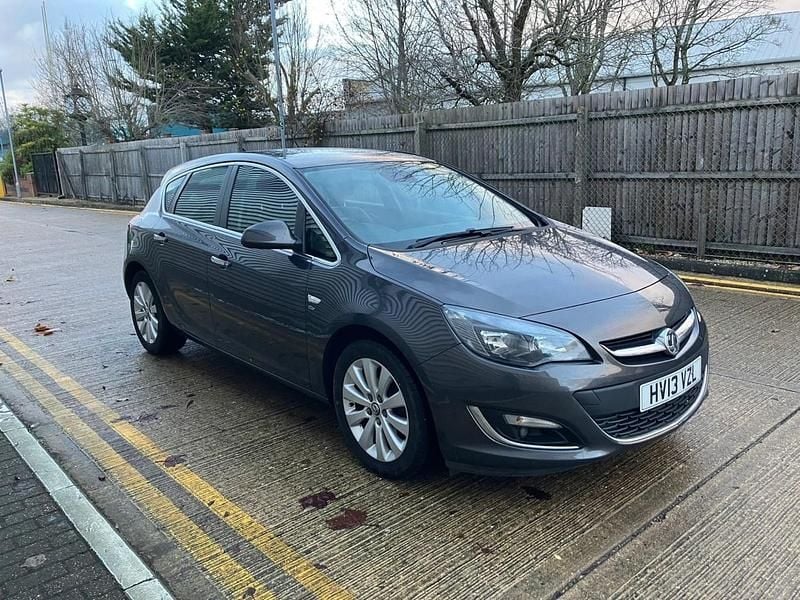 Grey Used 2013 Vauxhall Astra Elite Hatchback | £1,995 (Good price) - Image 1/4