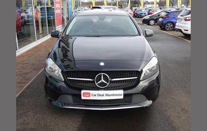 Used Mercedes A180 SE 107 HP (78 kW) 2016 Black Hatchback