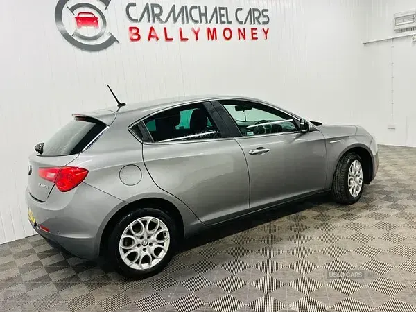 Used Alfa Romeo Giulietta Super 150 HP (110 kW) 2017 Grey Hatchback