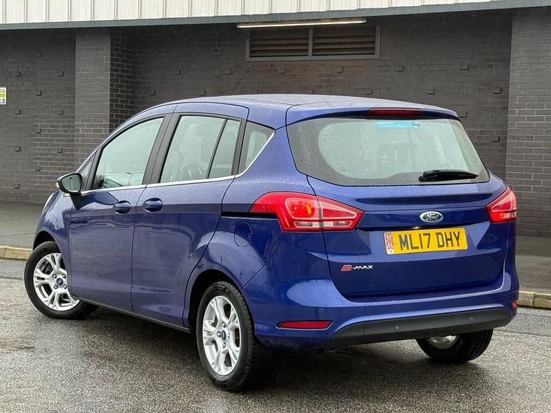 Used Ford B-MAX Zetec 105 HP (77 kW) 2017 Blue MPV