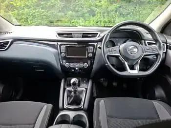 Used Nissan Qashqai Acenta Premium 160 HP (117 kW) 2020 White SUV