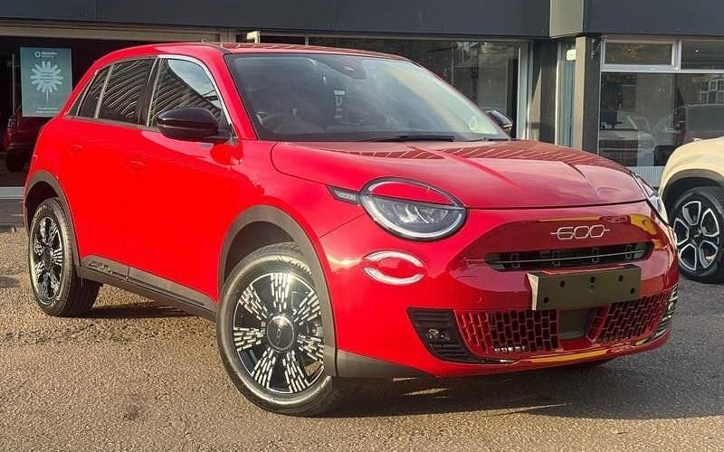 New Fiat 600 101 HP (74 kW) 2025 SUV