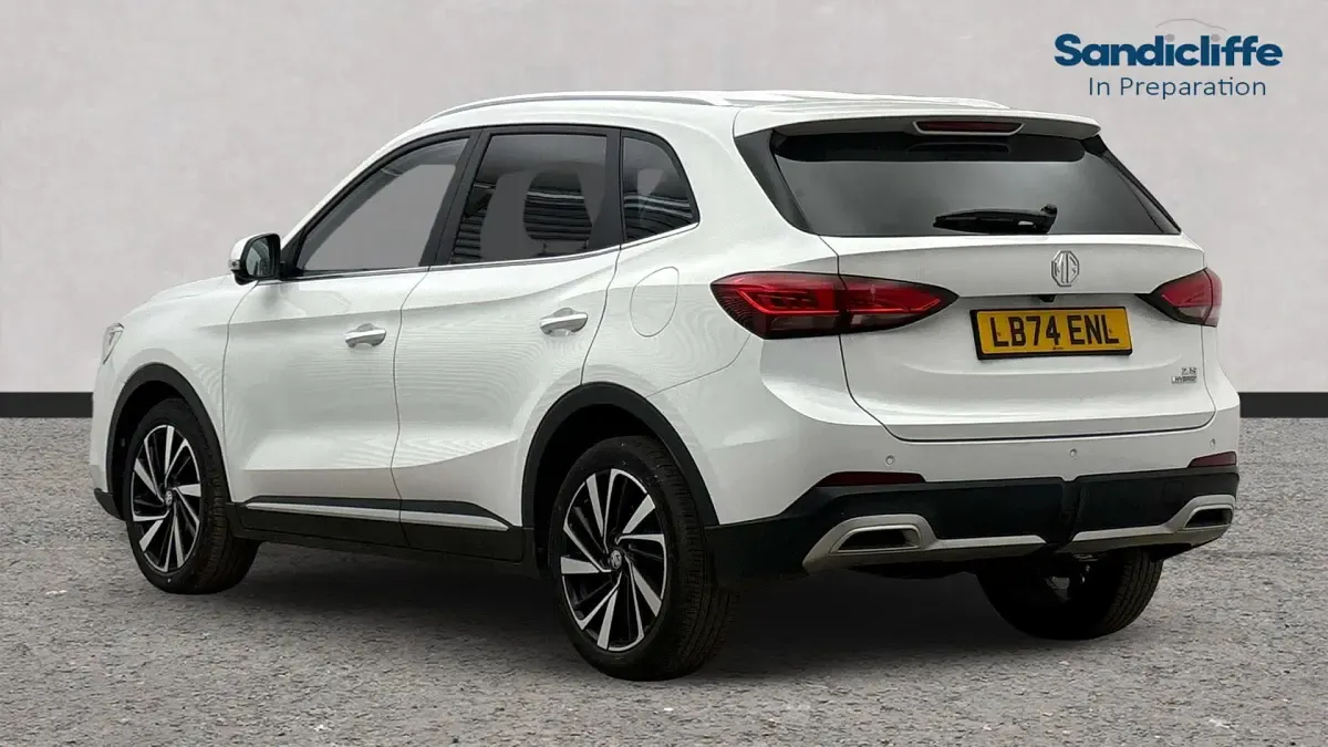 Gebraucht MG ZS Trophy 196 PS (144 kW) 2024 Weiß SUV
