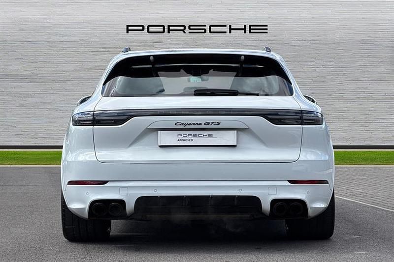 Usado Porsche Cayenne GTS 460 CV (338 kW) 2021 Blanco SUV