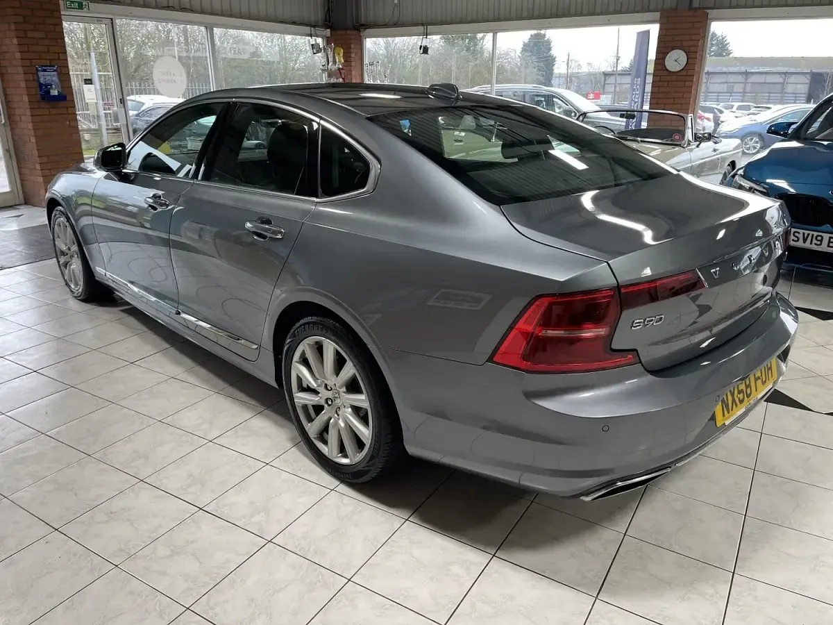 Used Volvo S90 Inscription 190 HP (139 kW) 2018 Grey Sedan