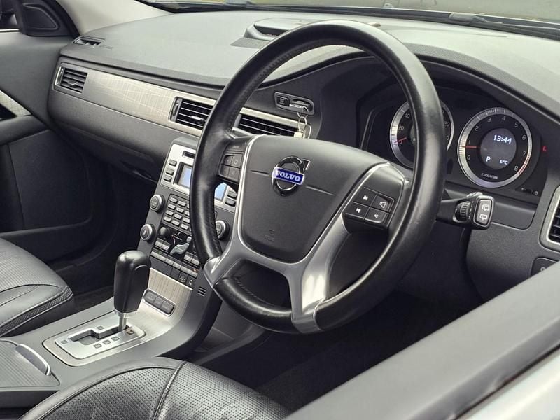 Used Volvo XC70 SE Lux 280 HP (205 kW) 2010 Black Estate